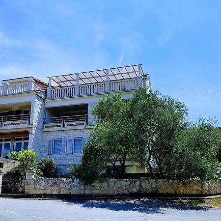 Apartmani Luka Zrnovo 外观 照片