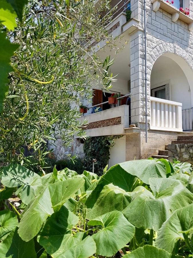 Apartmani Luka Zrnovo 外观 照片