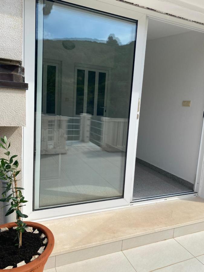 Apartmani Luka Zrnovo 外观 照片